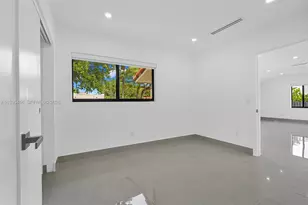 998 SW 11th St, Miami, FL 33129 - Photo 30