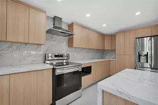 998 SW 11th St, Miami, FL 33129 - Photo 8