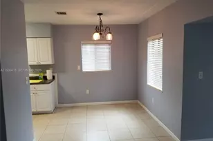 949 NW 10th St, Homestead, FL 33030 - Photo 8