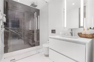 300 Biscayne Blvd Way, Miami, FL 33131 - Photo 26