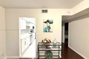 3660 NE 166th St, North Miami Beach, FL 33160 - Photo 8