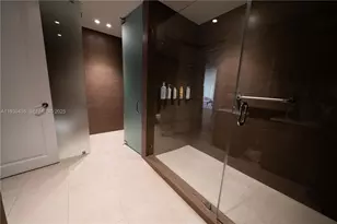 1425 Brickell Ave, Miami, FL 33131 - Photo 12