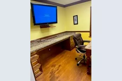 2424 SW 22nd St, Miami, FL 33145 - Photo 12