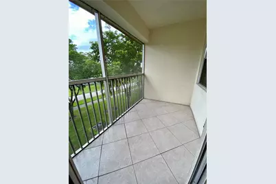 12850 SW 4th Ct #413I, Pembroke Pines, FL 33027 - Photo 14