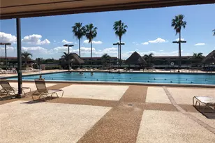 12850 SW 4th Ct, Pembroke Pines, FL 33027 - Photo 18