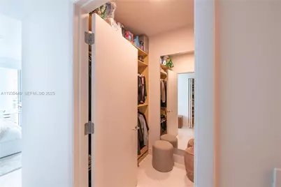 3131 NE 188th St #2-605, Aventura, FL 33180 - Photo 32