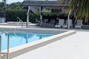 601 Ives Dairy Rd, Miami, FL 33179 - Photo 20