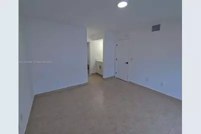 18870 NW 57th Ave #204, Hialeah, FL 33015 - Photo 20
