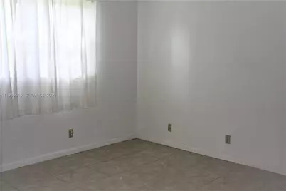 8010 N Colony Cir N #106, Tamarac, FL 33321 - Photo 12