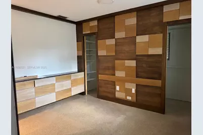 985 NE 115th St, Biscayne Park, FL 33161 - Photo 20