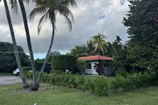 985 NE 115th St, Biscayne Park, FL 33161 - Photo 42