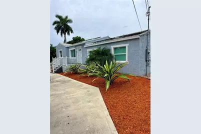 19605 SW 334th St, Homestead, FL 33034 - Photo 10