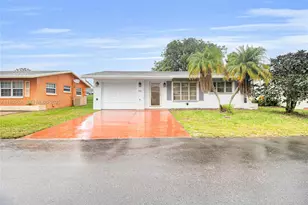 5718 NW 66th Ave, Tamarac, FL 33321 - Photo 2
