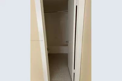 7910 N Colony Cir N #209, Tamarac, FL 33321 - Photo 8