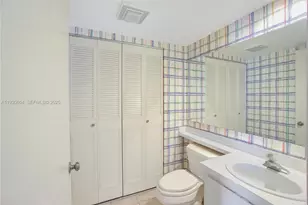 1515 15th Ct, Palm Beach Gardens, FL 33410 - Photo 10