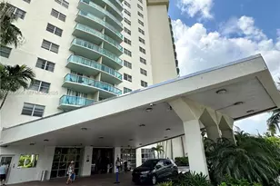 19370 Collins Ave, Sunny Isles Beach, FL 33160 - Photo 14