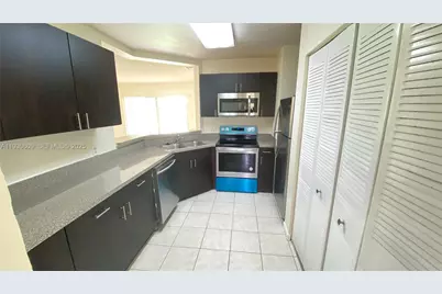 3417 NW 44th St #104, Oakland Park, FL 33309 - Photo 20