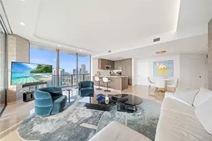 88 SW 7th St, Miami, FL 33130 - Photo 4