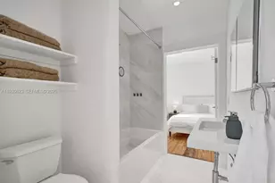 615 W 42 St, Miami Beach, FL 33140 - Photo 10