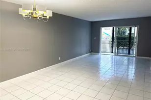 220 SW 9th Ave, Hallandale Beach, FL 33009 - Photo 12