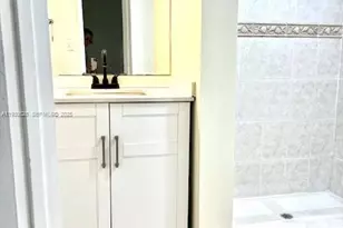 7900 S Colony Cir S, Tamarac, FL 33321 - Photo 8