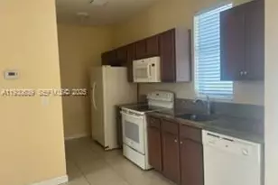 9572 SW 169th Pl, Miami, FL 33196 - Photo 6