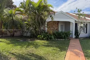 14624 SW 143rd Pl Cir, Miami, FL 33186 - Photo 4