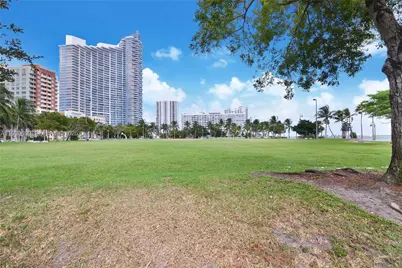 1900 N Bayshore Dr #3103, Miami, FL 33132 - Photo 40