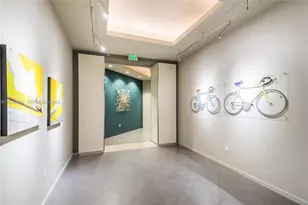 1900 N Bayshore Dr, Miami, FL 33132 - Photo 32