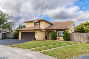 9931 SW 14th St, Pembroke Pines, FL 33025 - Photo 2