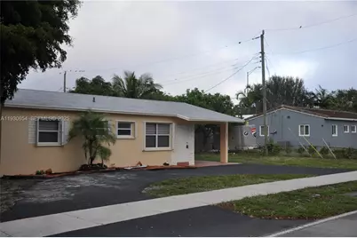 571 NE 61st St, Oakland Park, FL 33334 - Photo 6
