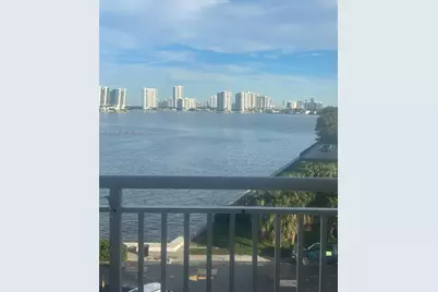 251 174th St #418, Sunny Isles Beach, FL 33160 - Photo 2