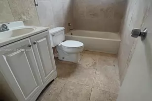 781 NW 22nd Rd, Fort Lauderdale, FL 33311 - Photo 8