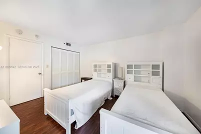 2000 Towerside Ter #412, Miami, FL 33138 - Photo 18
