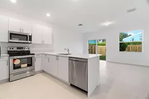 1870 SE 26th Ter, Homestead, FL 33035 - Photo 14