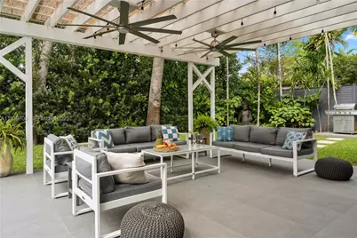 685 NE 50th Ter, Miami, FL 33137 - Photo 6