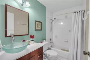 8851 NW 119th St, Hialeah Gardens, FL 33018 - Photo 22