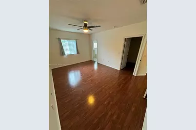 2452 SE 19th Ct, Homestead, FL 33035 - Photo 8