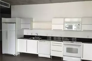 690 SW 1st Ct, Miami, FL 33130 - Photo 4