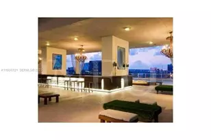 690 SW 1st Ct, Miami, FL 33130 - Photo 2