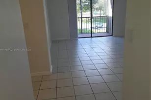 8075 SW 107 Av, Miami, FL 33173 - Photo 4