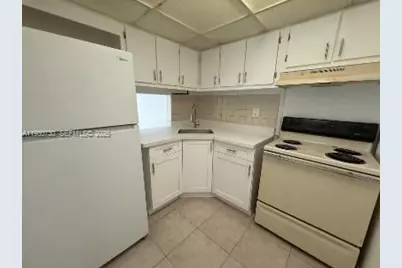 4550 NW 9th St #411E, Miami, FL 33126 - Photo 4