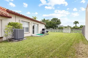 10613 NW 57th St, Doral, FL 33178 - Photo 28