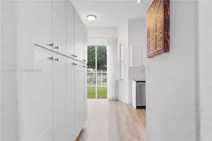 10613 NW 57th St, Doral, FL 33178 - Photo 12
