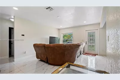 19458 NW 28th Pl #19458, Miami Gardens, FL 33056 - Photo 16