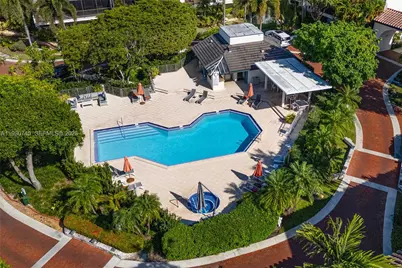 2000 S Bayshore Dr #27, Coconut Grove, FL 33133 - Photo 18