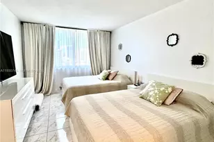 300 Bayview Dr, Sunny Isles Beach, FL 33160 - Photo 16