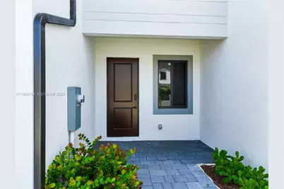 18936 SW 344th Ter, Homestead, FL 33034 - Photo 2