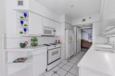 16445 Collins Ave #2722, Sunny Isles Beach, FL 33160 - Photo 8