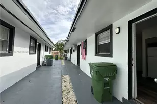 112 NW 2nd Ave, Hallandale Beach, FL 33009 - Photo 20